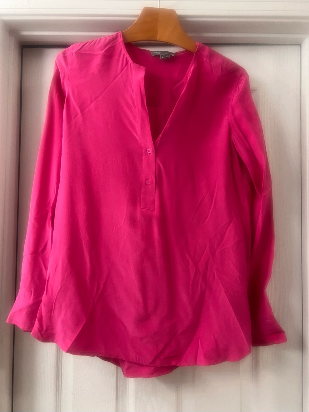 Vince Bright Pink Long-Sleeve Silk Henley Blouse Sz 6 
Designer/Silk